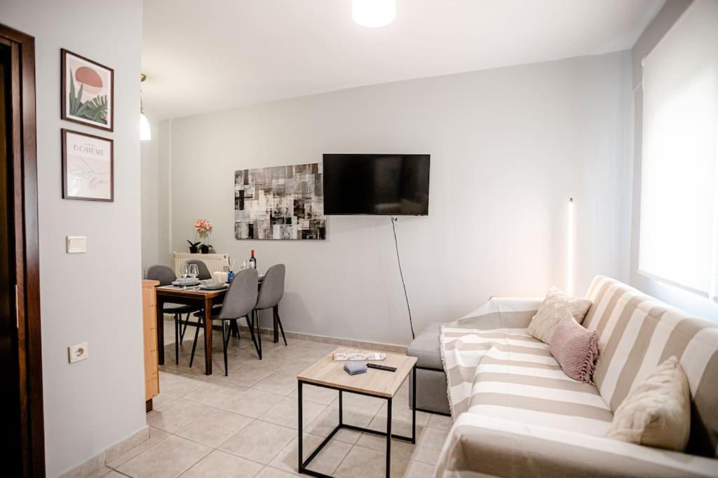 Hermes Modern Apartamento Alejandrópolis