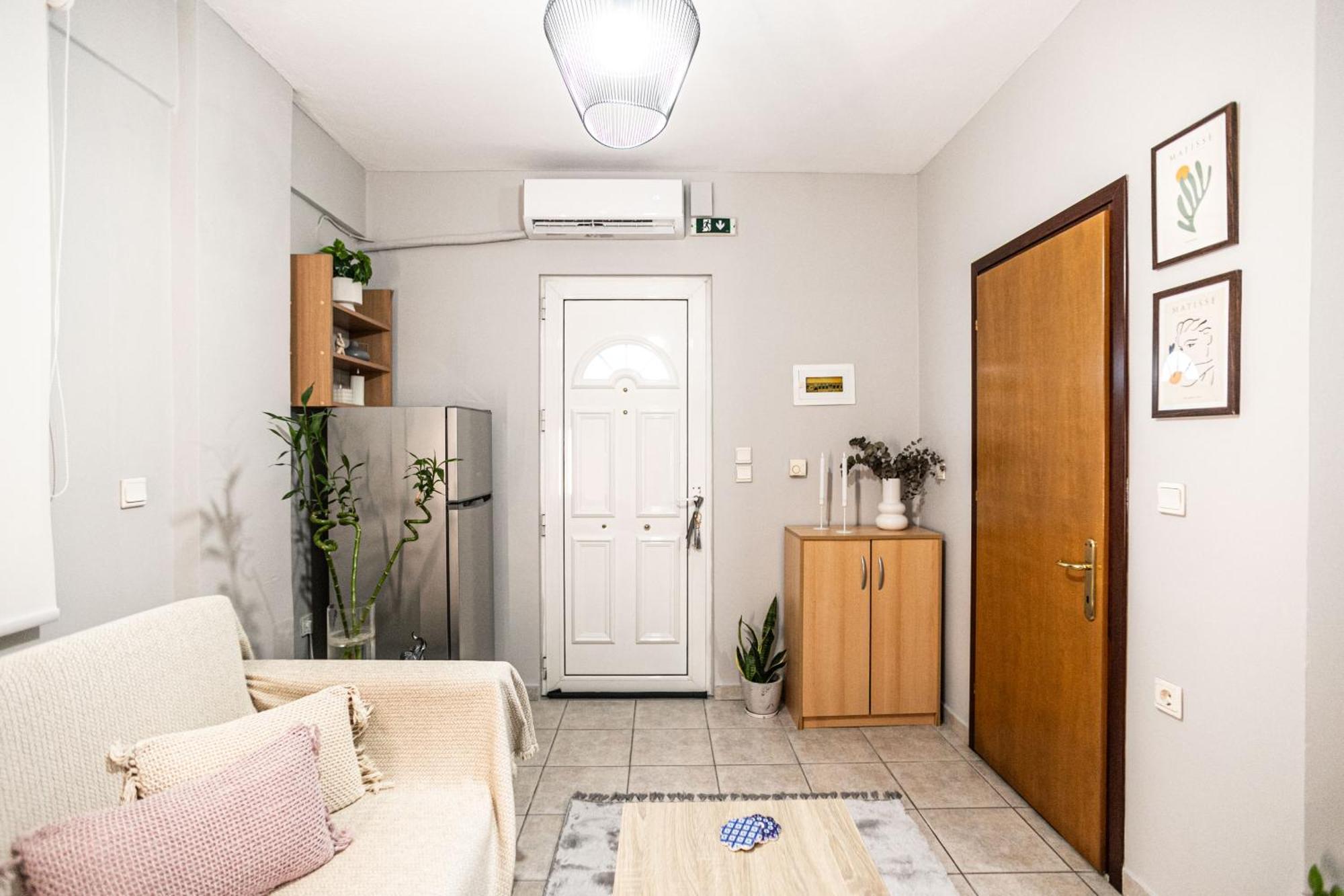 Hermes Modern Apartment *
